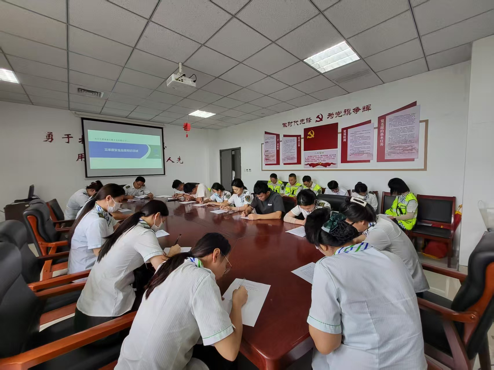 38ec8627dac98b83a383747091ec1e4b.jpg
